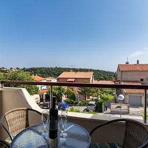 Rede Apartment
